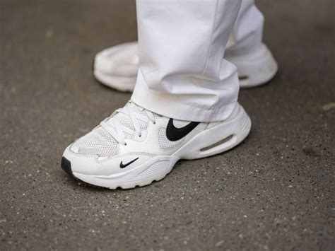 weiße nike schuhe reinigen|nike schuhe reinigieren.